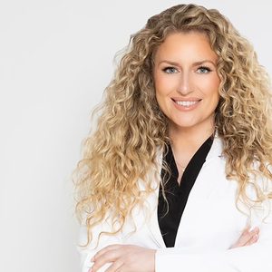 Dr. Ellen Howard, family medicine physician at AnswersMD St. Petersburg